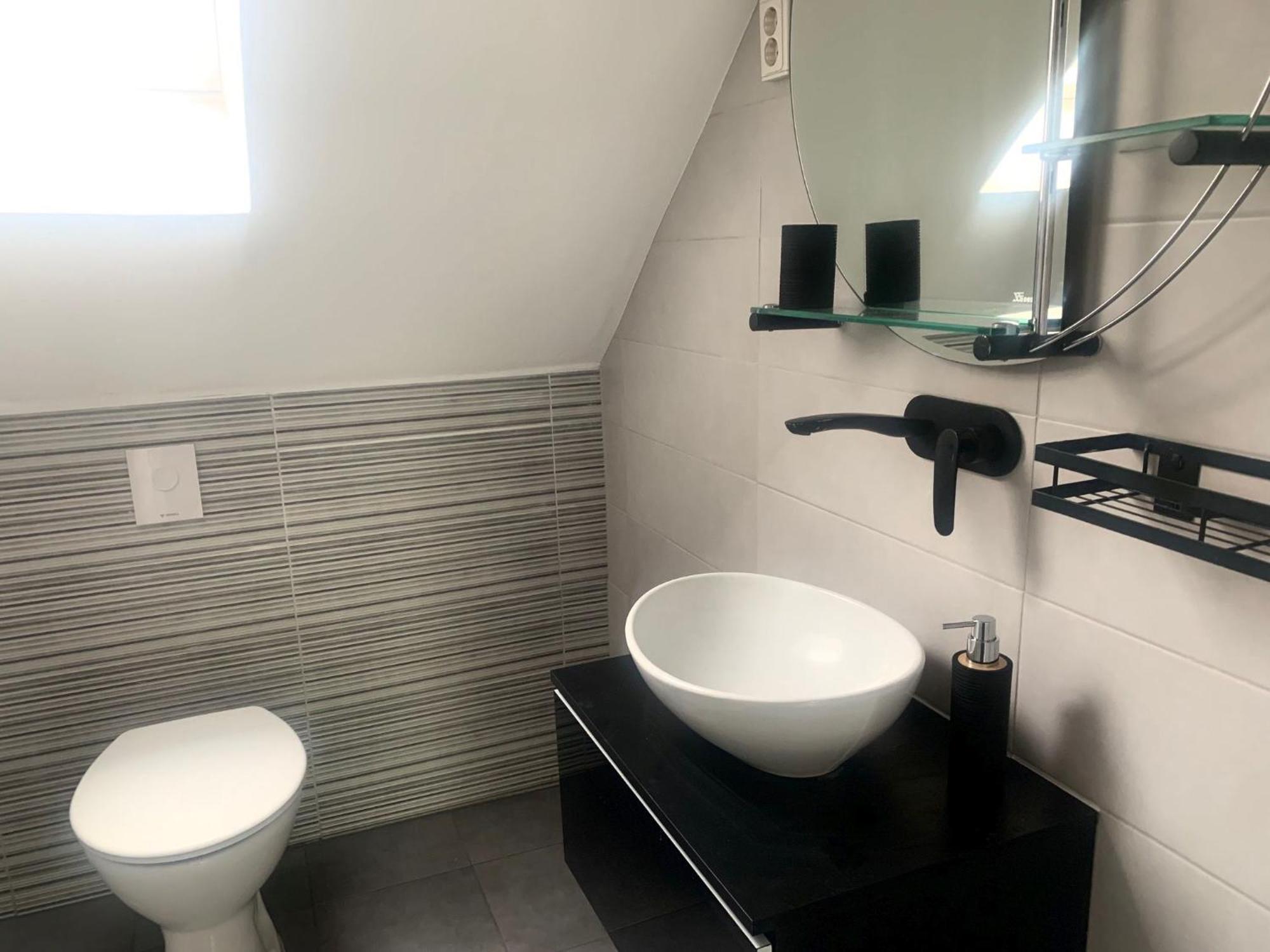 Flair Apartmanhaz Eger Buitenkant foto
