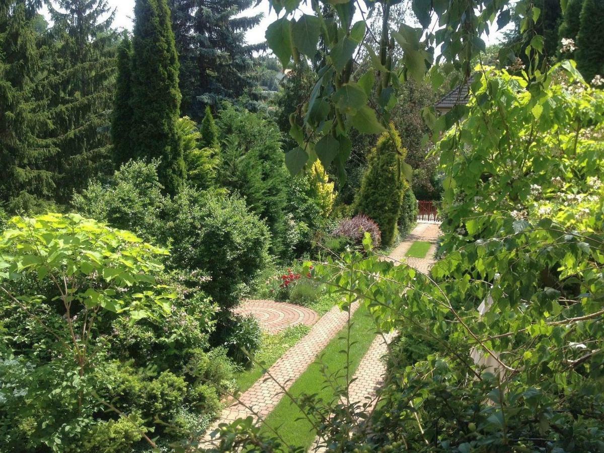 Flair Apartmanhaz Eger Buitenkant foto