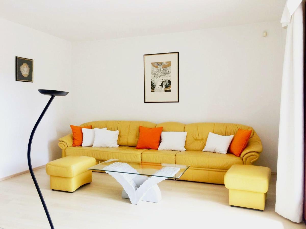 Flair Apartmanhaz Eger Buitenkant foto